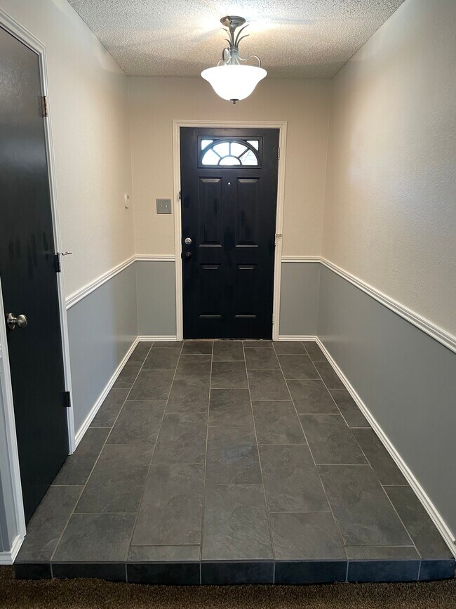 Foto del edificio - 6349 Hunters Glen Dr