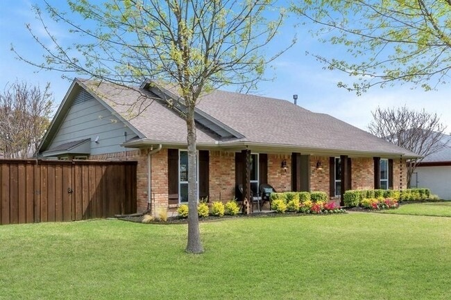 Building Photo - 1601 Windsong Trail
