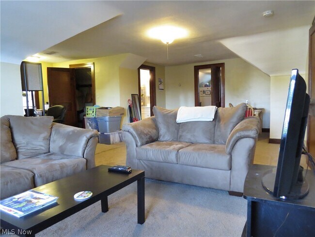Foto del edificio - 13513 Clifton Blvd