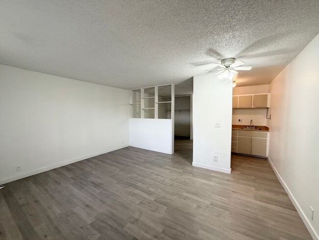 Foto del edificio - Convenient Studio Across from UNLV!