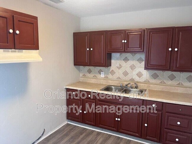 Foto del edificio - 1040 Avondale Ave