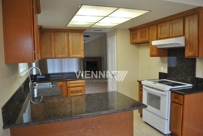 Building Photo - House for Rent in Antelope!