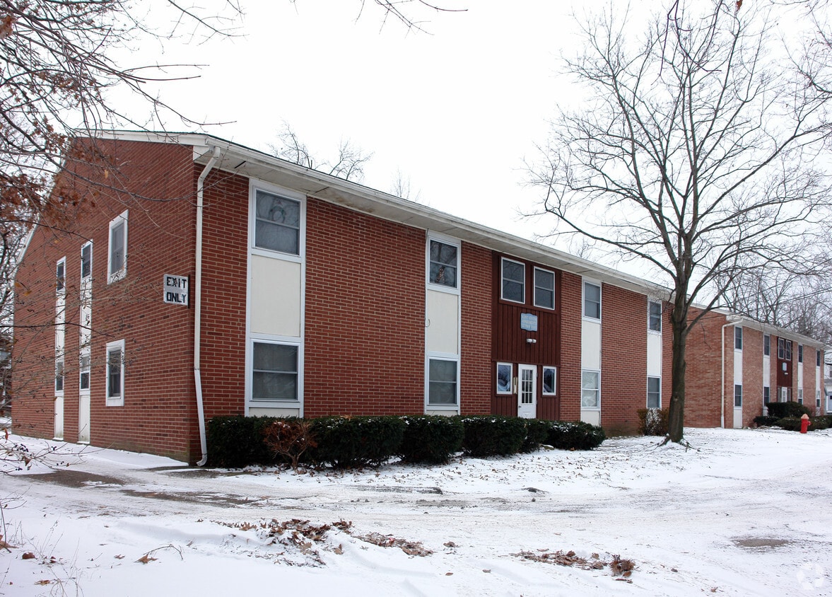 Building Photo - 327-333 Tonkin Ct