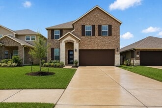 Building Photo - 7302 Toluca Dr