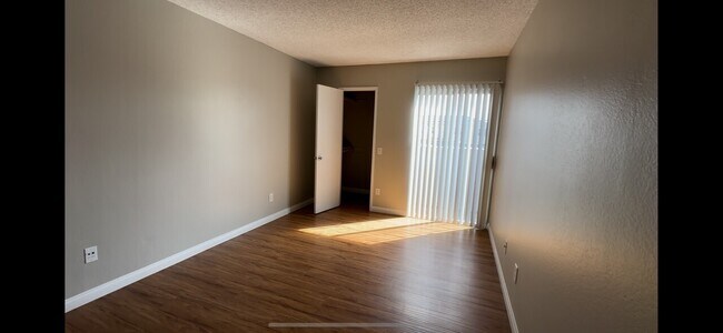 Foto del edificio - 32nd Street Apartments
