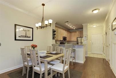 Photo - Affordable Spacious AND Convenient WALK to... Apartment