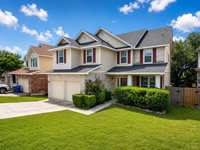 Foto del edificio - Beautiful 2-story home for lease in a gated community!