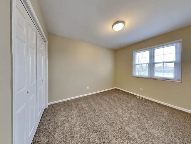 Building Photo - 30 Rodenburg Rd