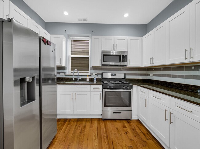 Foto del edificio - 2610 W 38th St