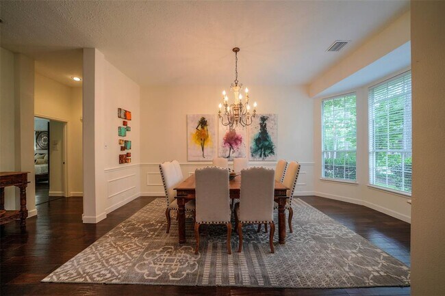 Building Photo - 123 Green Gables Ct