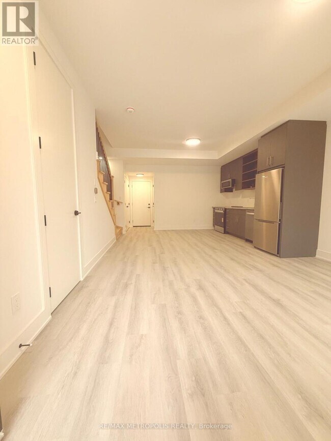 Photo du bâtiment - 68 EVERETT Cmn