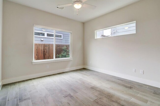 Foto del edificio - 2306 Wipprecht St