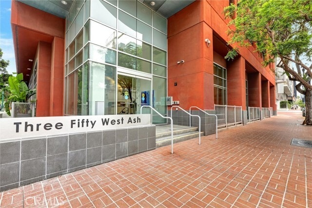 Foto principal - 350 W Ash St