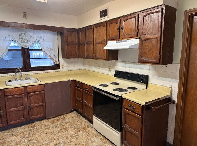 Foto del edificio - 4560 W. HWY #30