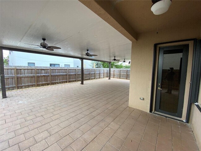 Foto del edificio - 11780 SW 251st St