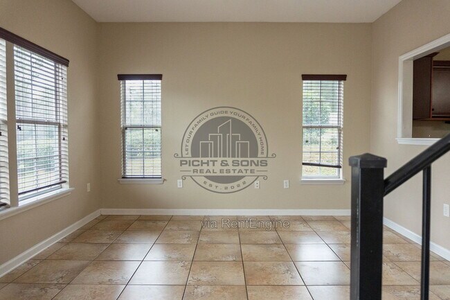 Building Photo - 2291 Del Carmel Way