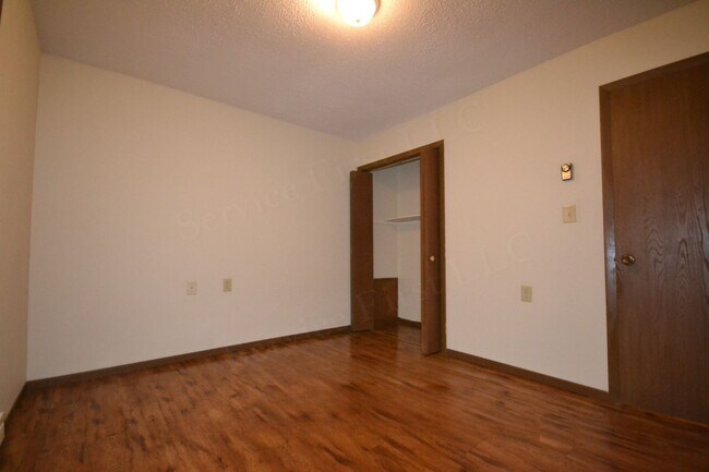 Foto del edificio - Calhoun Village Apartments