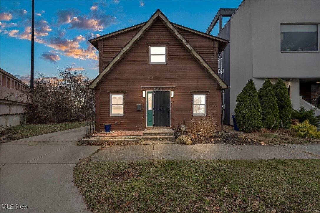 Foto principal - 2013 W 19th St