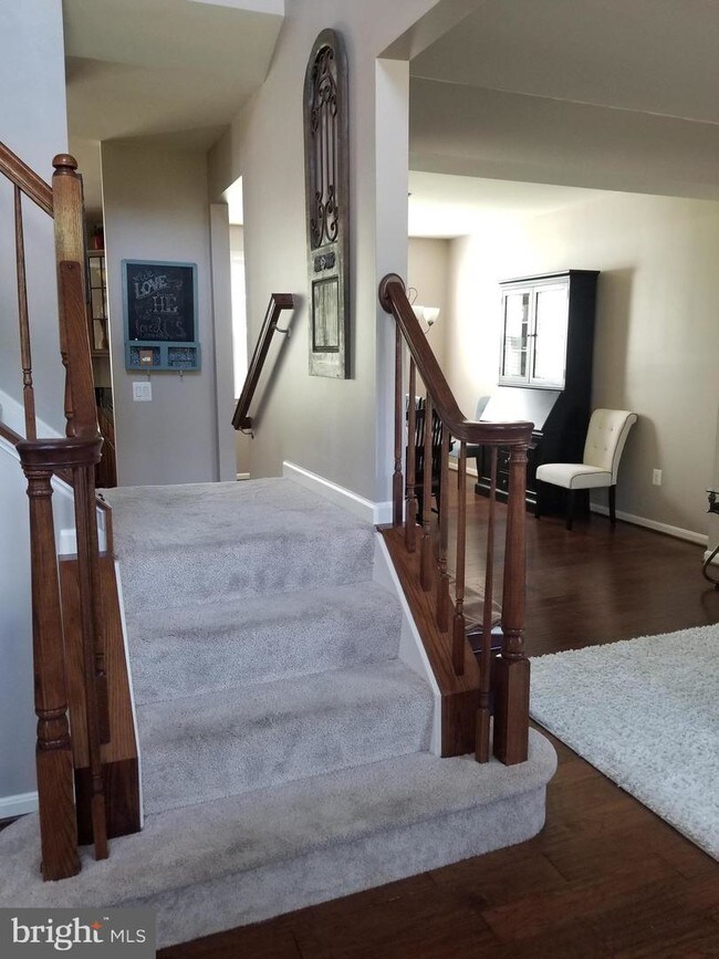 Building Photo - 6 Berea Knolls Dr