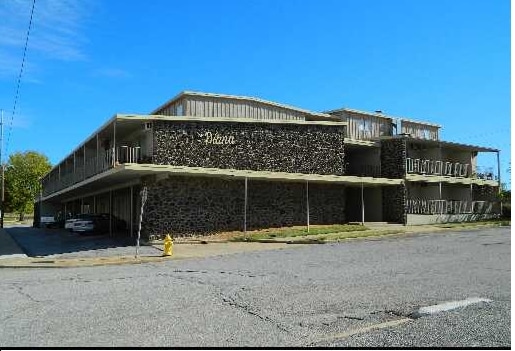 Building Photo - Diana