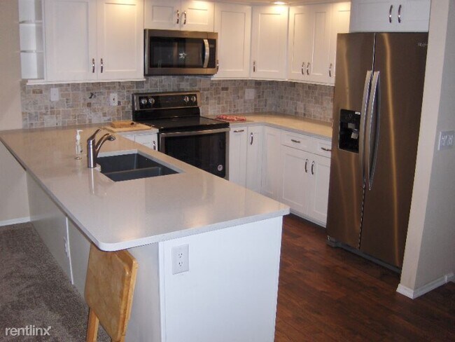 vista del sol apartments poinciana