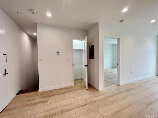 Foto del edificio - 27-23 27th St