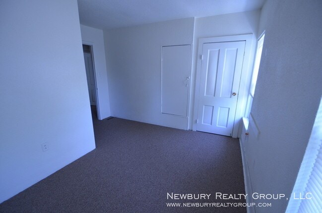 Foto del edificio - Two-Bedroom Townhouse