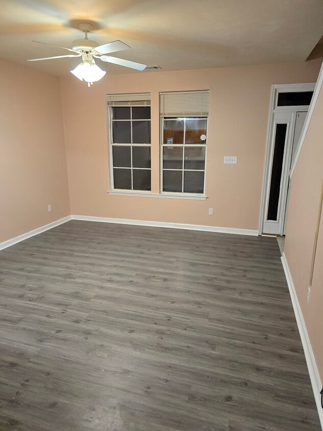 Photo - 2014 Midyette RD Unit 301