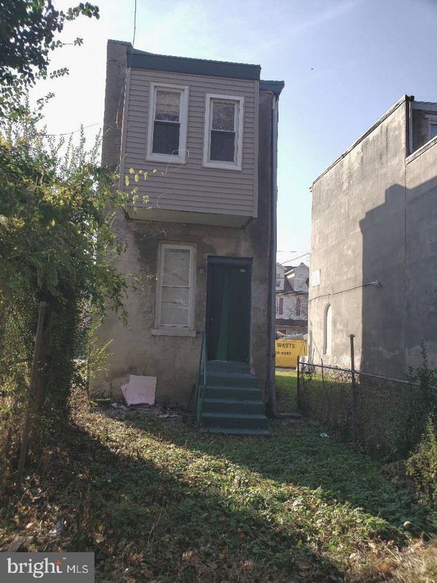 Primary Photo - 425 Washington St