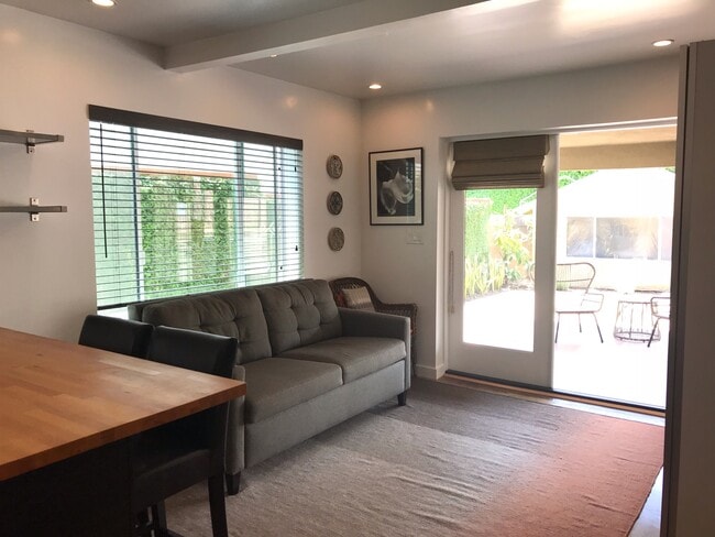 Sleep/living area - 4627 Harriman Ave