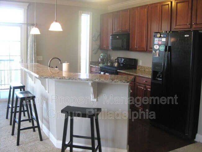 Foto del edificio - 300 W Elm St