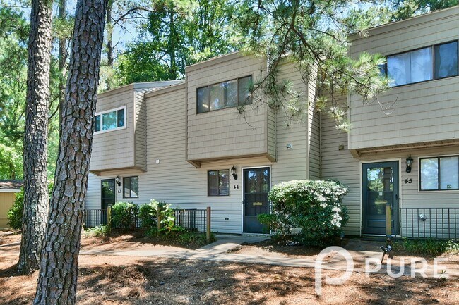 Foto del edificio - 240 Jamil Rd #44, Columbia, SC 29210
