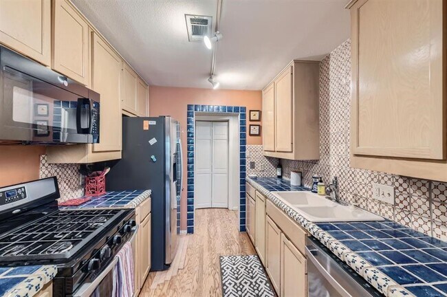 Foto del edificio - 606 W Lynn St