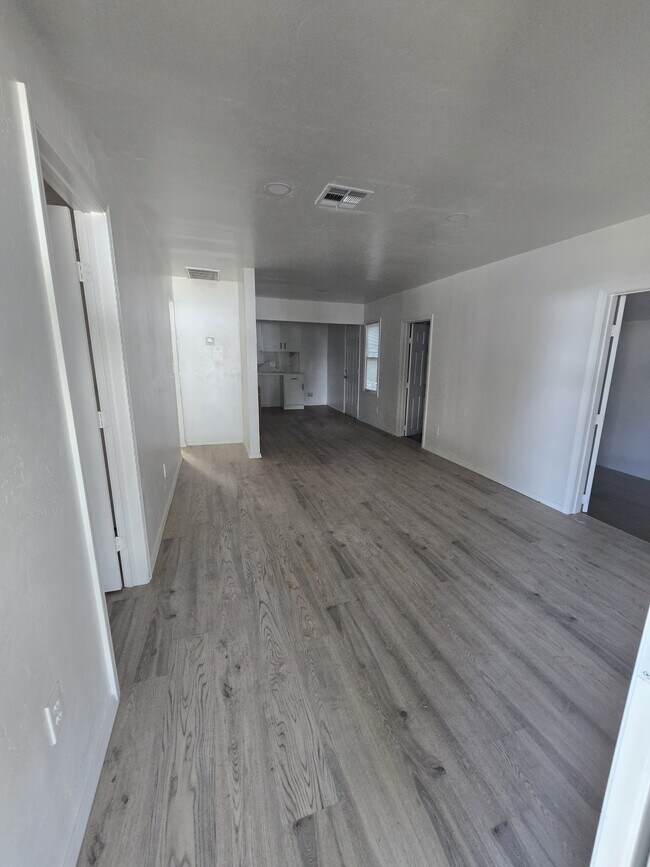 Foto del edificio - 414 SE 24th St