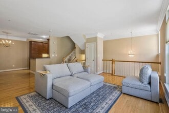 Building Photo - 5114 Vos Ln