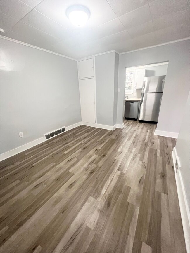 Building Photo - Nice Two Bedroom House in Mount Oliver- St...