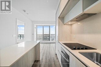 Building Photo - 2 David Eyer Rd