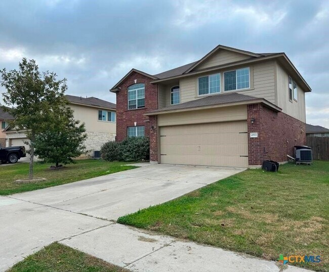 Building Photo - 4902 Bridgewood Dr