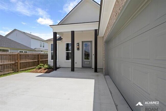 Foto del edificio - 4 bedroom, 3 bath home in Woodstock Park!