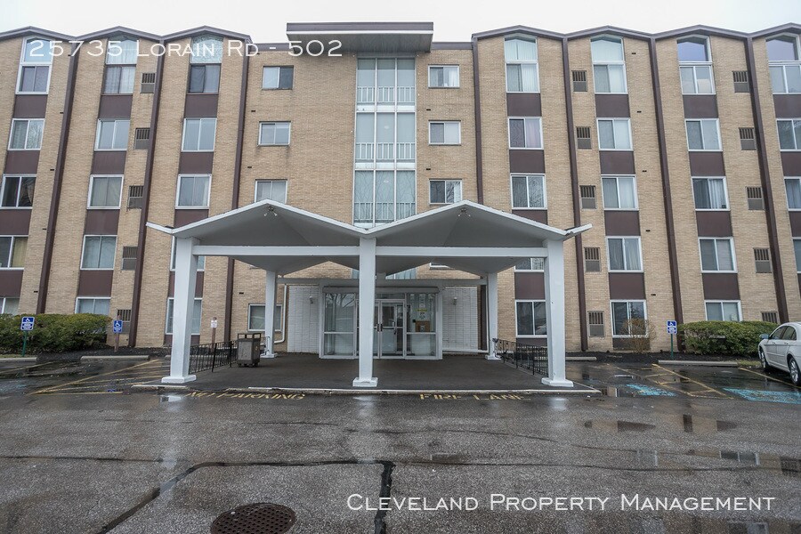 Updated 2 Bedroom Condo Condo for Rent in North Olmsted, OH