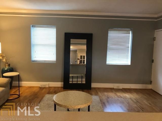 Foto del edificio - 348 East Paces Ferry Rd NE