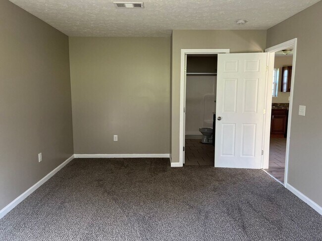 Foto del edificio - 2-bedroom, 2-bathroom home located in the ...
