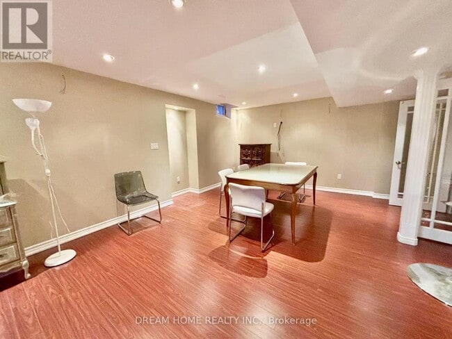 Building Photo - 23 Hawksbury Rd