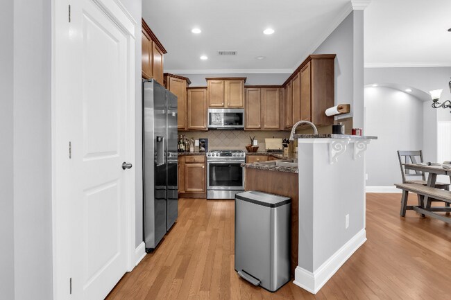 Foto del edificio - 2446 Center Pointe Cir SW