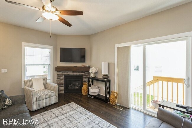 Building Photo - 3 br, 3 bath House - 1313 SW Campus Lane