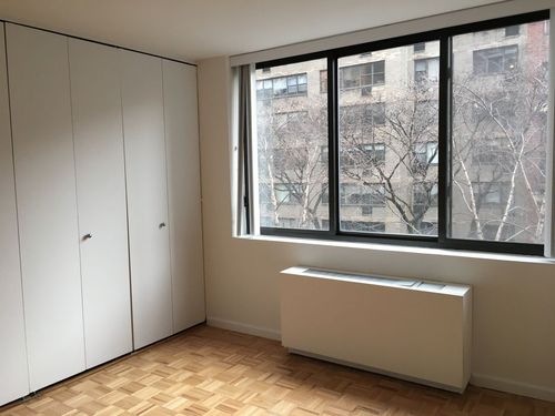 Foto del edificio - 348 E 74th St