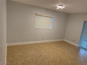 Building Photo - 4524 SE 11th Pl