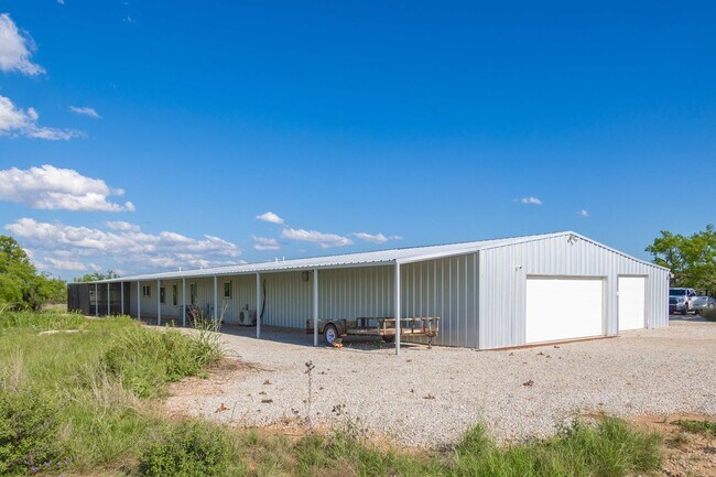 Foto del edificio - 970 Co Rd 256