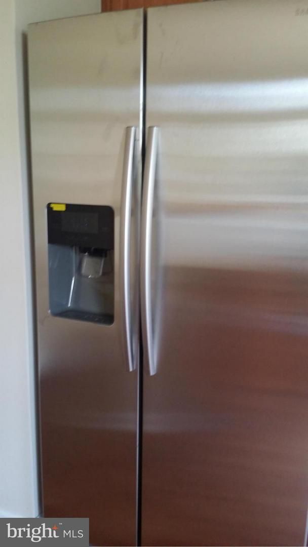 Building Photo - 4631 Carisbrooke Ln