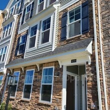 Building Photo - 9278 Magellan Pky